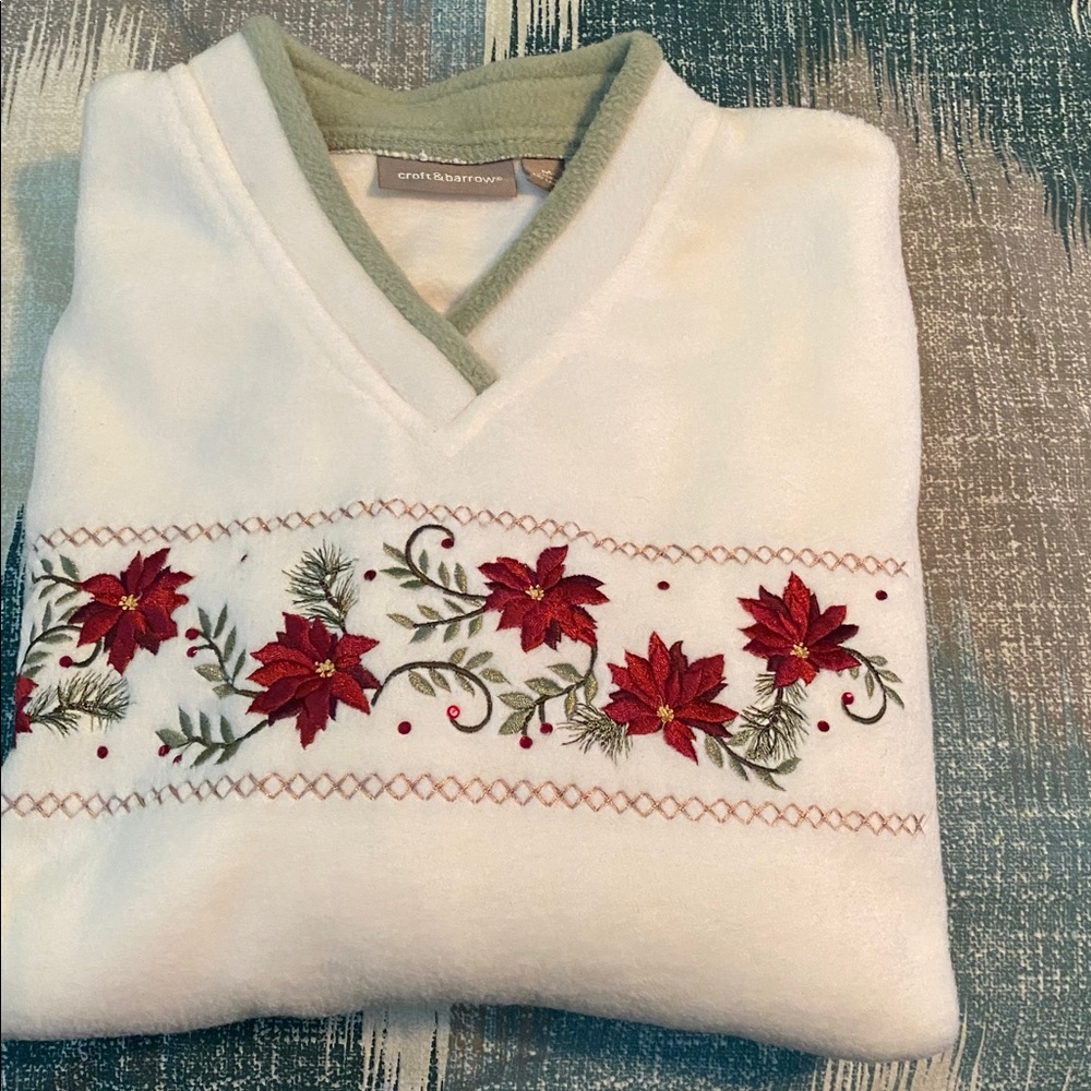 Croft & Barrow L/S  Floral Embroidered Top